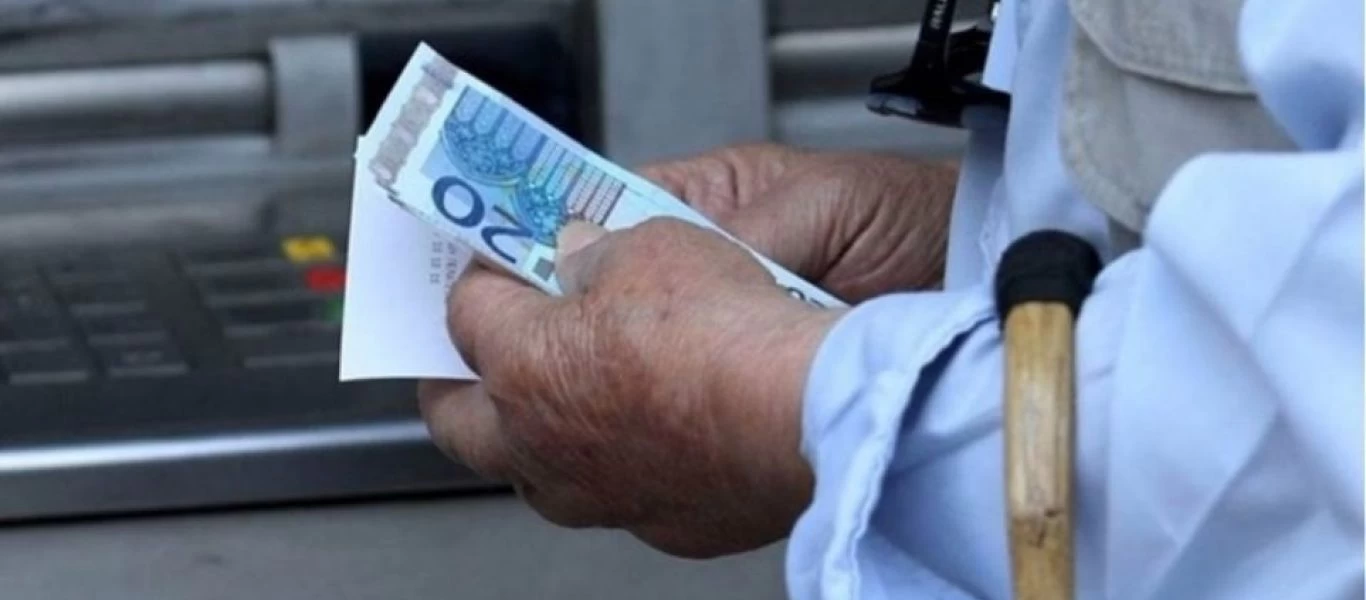 Ήρθε η ώρα της Εφορίας: Οι συνταξιούχοι που πρέπει να υποβάλουν τροποποιητική για τα αναδρομικά που έλαβαν